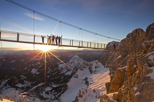 Dachstein Gletscher mit Hängebrücke © Herbert Raffalt
