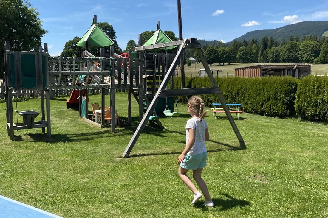 Großer Spielplatz beim Vorberghof